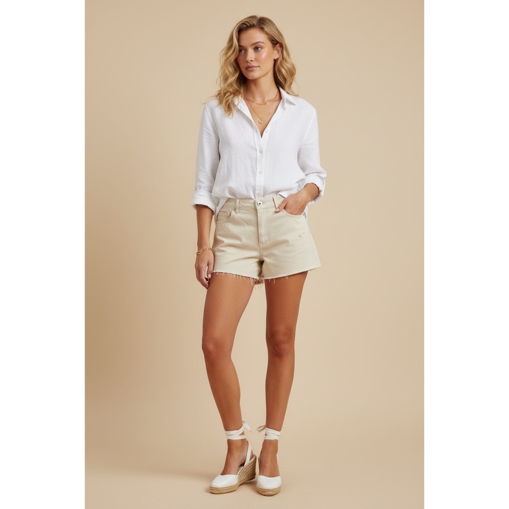 Zara Cream High Waisted Raw Hem Denim Shorts Size 10 Neutral Summer Basics